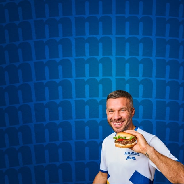 Triff Poldi! Mit Hellmann's!