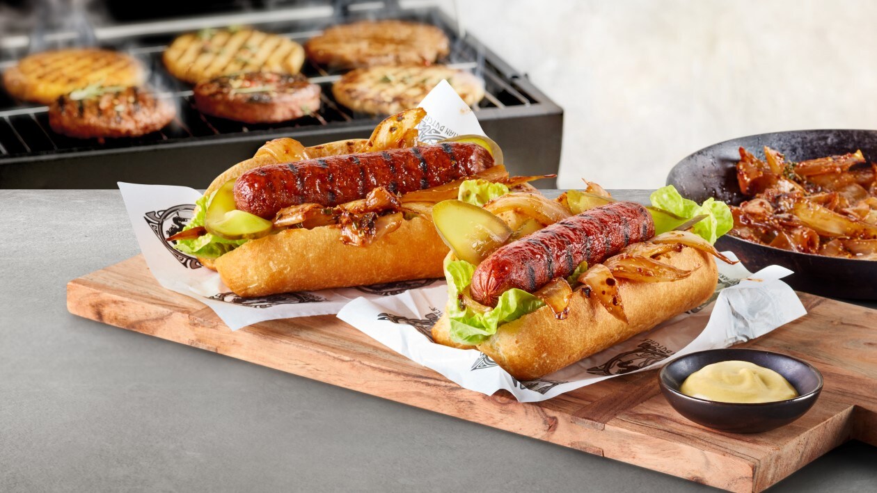 No Bratwurst mit glasierten Zwiebeln No Bratwurst mit glasierten Zwiebeln