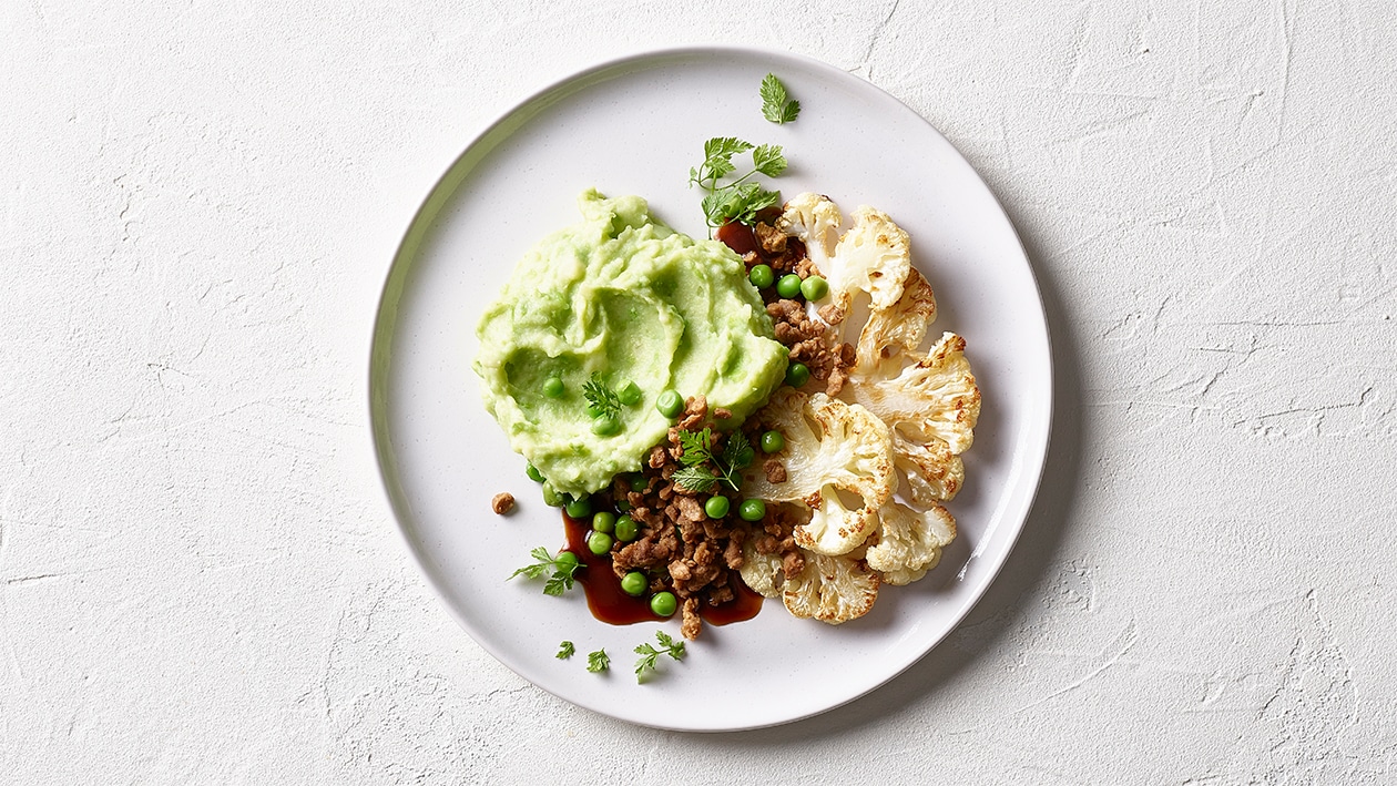 Veganes Gehacktes mit Erbsen- Kartoffelpüree und gebratenem Blumenkohl – Veganes Gehacktes mit Erbsen- Kartoffelpüree und gebratenem Blumenkohl –