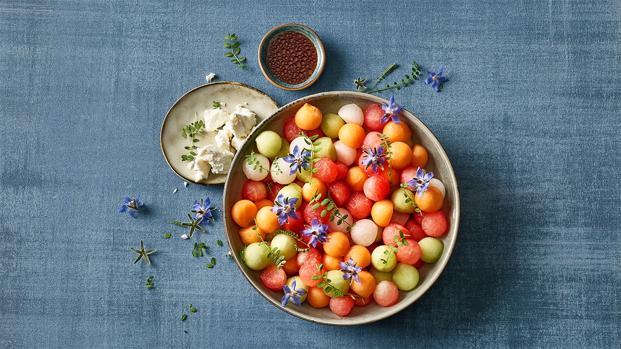 Melonenperlen mit Feta und Balsamico-Vinaigrette –  