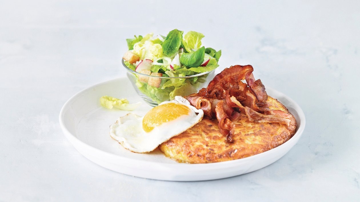 Knusprige Rösti mit Speck und Spiegelei –  