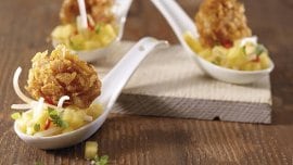Crispy Chicken mit Ananas-Salat Crispy Chicken mit Ananas-Salat