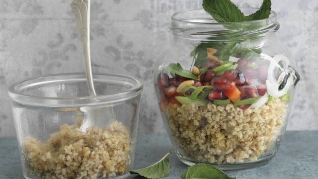 Taboulésalat mit Granatapfel und Minze Taboulésalat mit Granatapfel und Minze