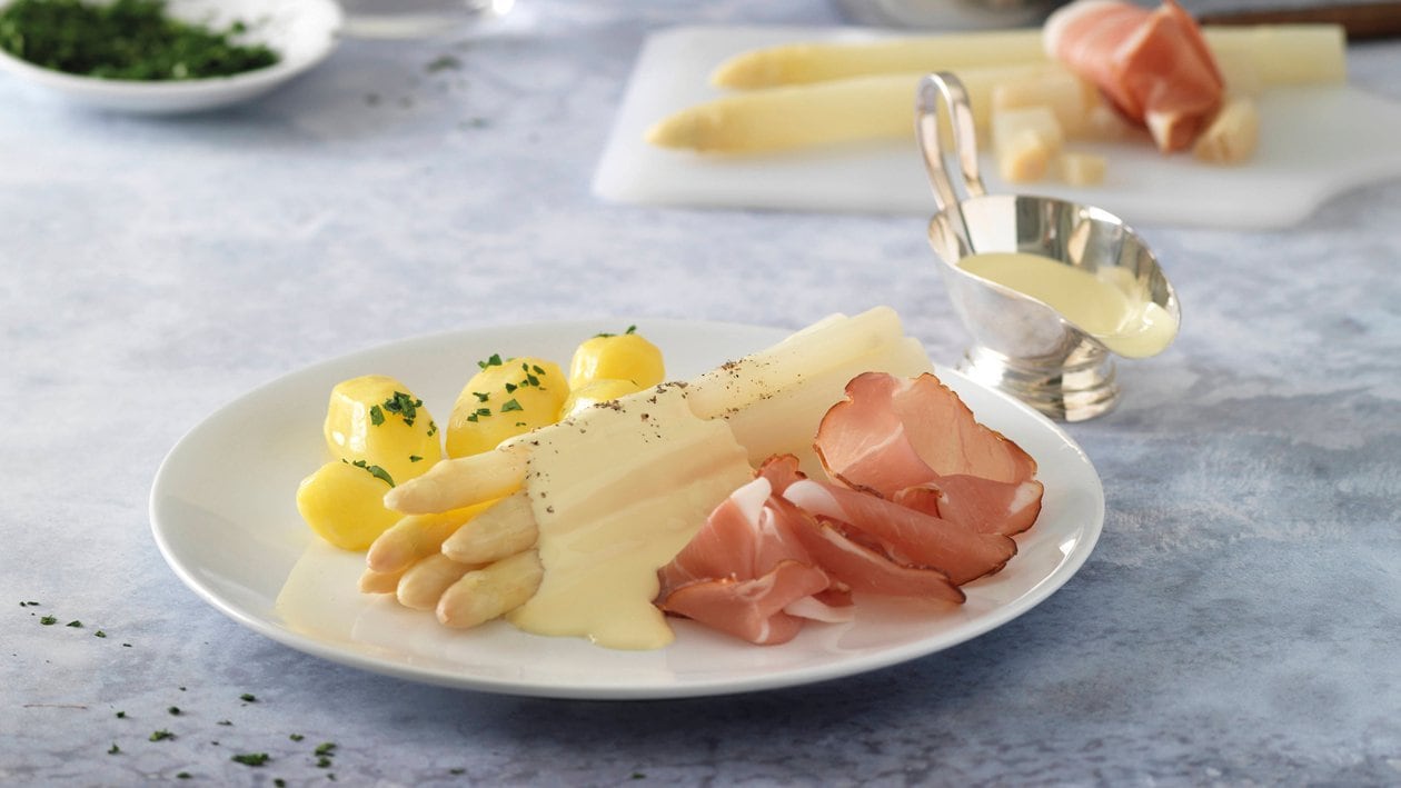 Spargel mit Hollandaise, Schinken und Kartoffeln –  