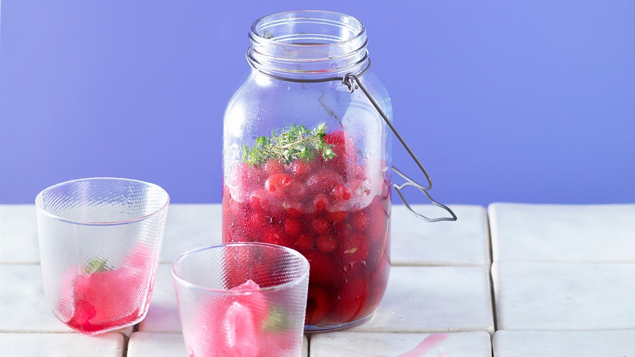 Berries Tea Drink Berries Tea Drink