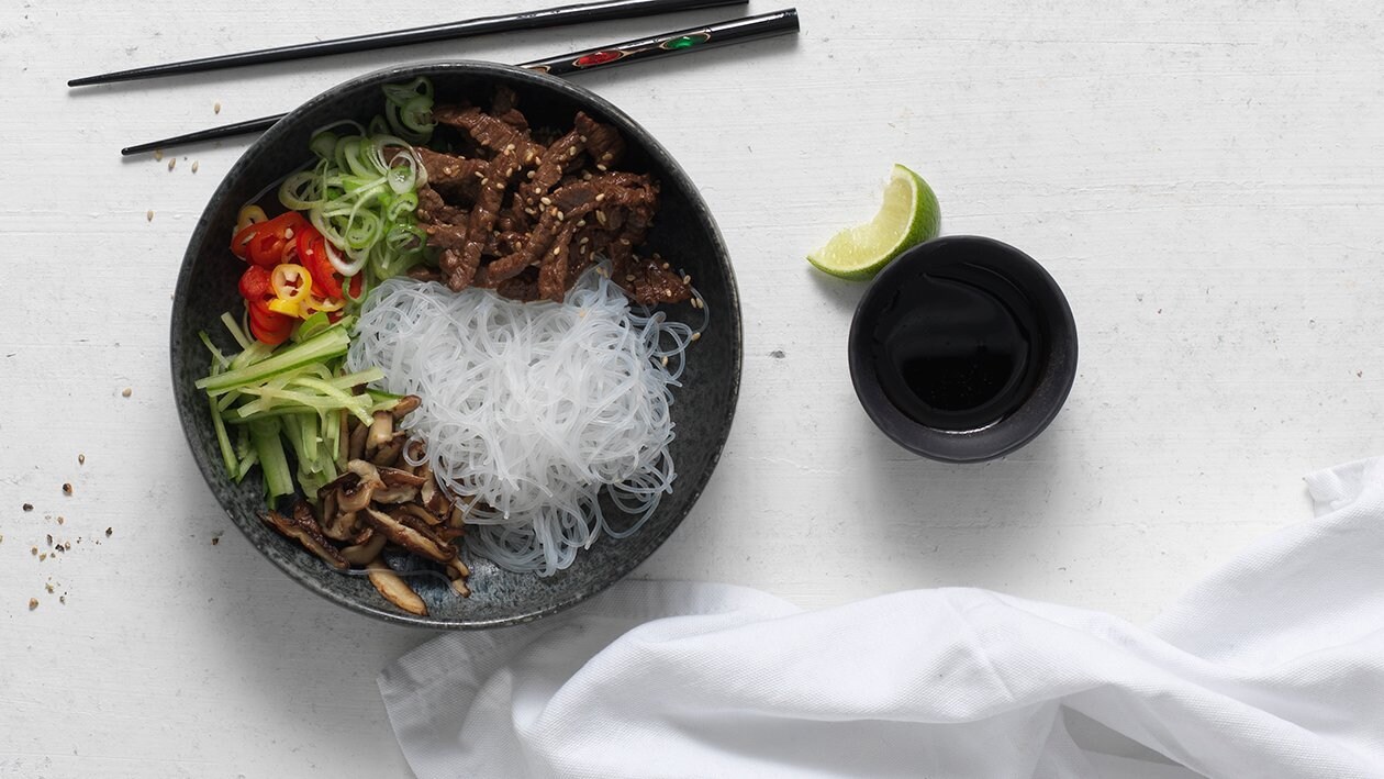 Asiatischer Glasnudelsalat mit Rindfleisch – Asiatischer Glasnudelsalat mit Rindfleisch –