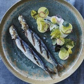 Gegrillte Sardinen an Tsatsiki