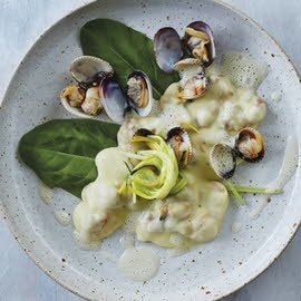 Kartoffelmousseline mit Herz- und Venusmuscheln Kartoffelmousseline mit Herz- und Venusmuscheln