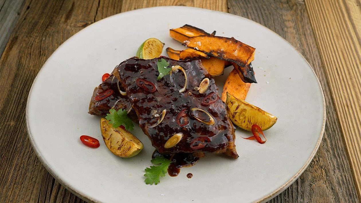 Spare Ribs mit einer kräftigen Chilimarinade