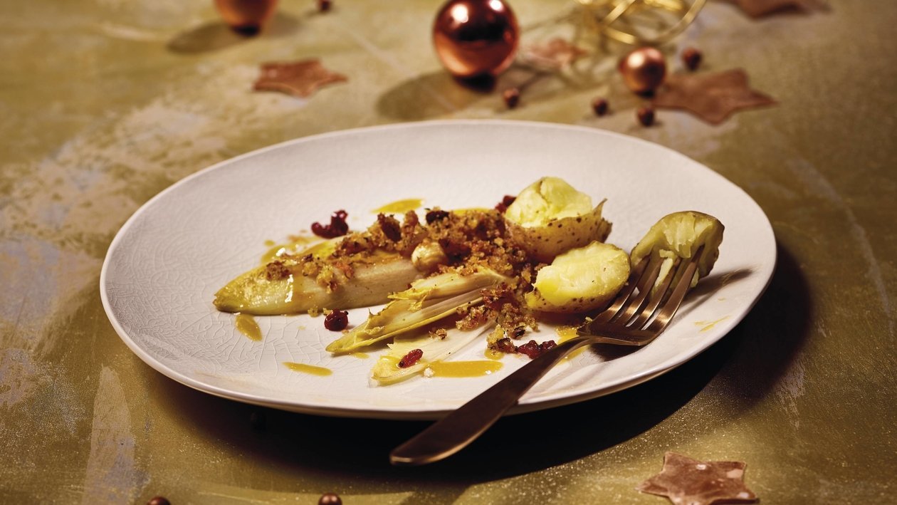 Kraut, Tonic, Quitten, Walnüsse, Schnittlauch, Kartoffeln Kraut, Tonic, Quitten, Walnüsse, Schnittlauch, Kartoffeln