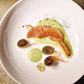 Lachs, Gurke, Karotte, Erbse, Äpfel Lachs, Gurke, Karotte, Erbse, Äpfel