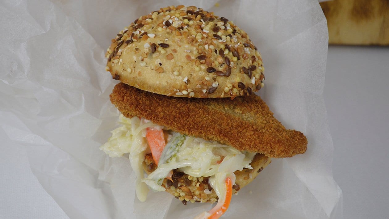 Schnitzel Brötchen mit Cole Slaw –  