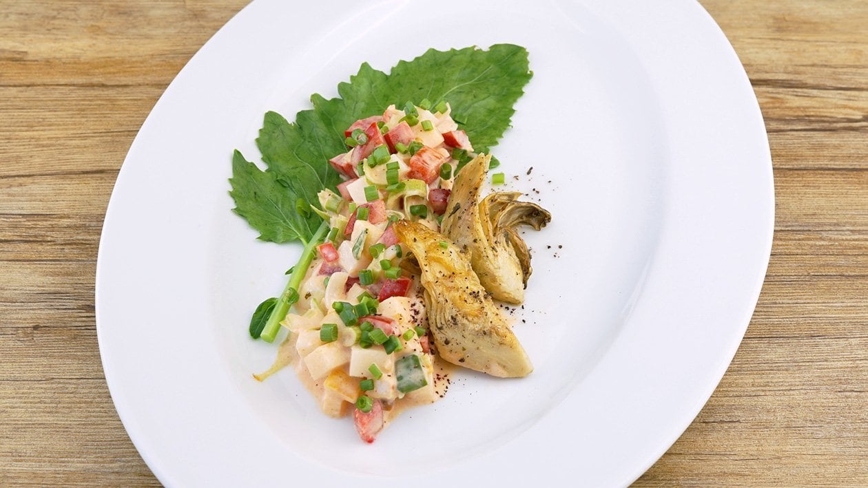 Artischocken auf Kohlrabi-, Paprika- und Apfelsalat – Artischocken auf Kohlrabi-, Paprika- und Apfelsalat –