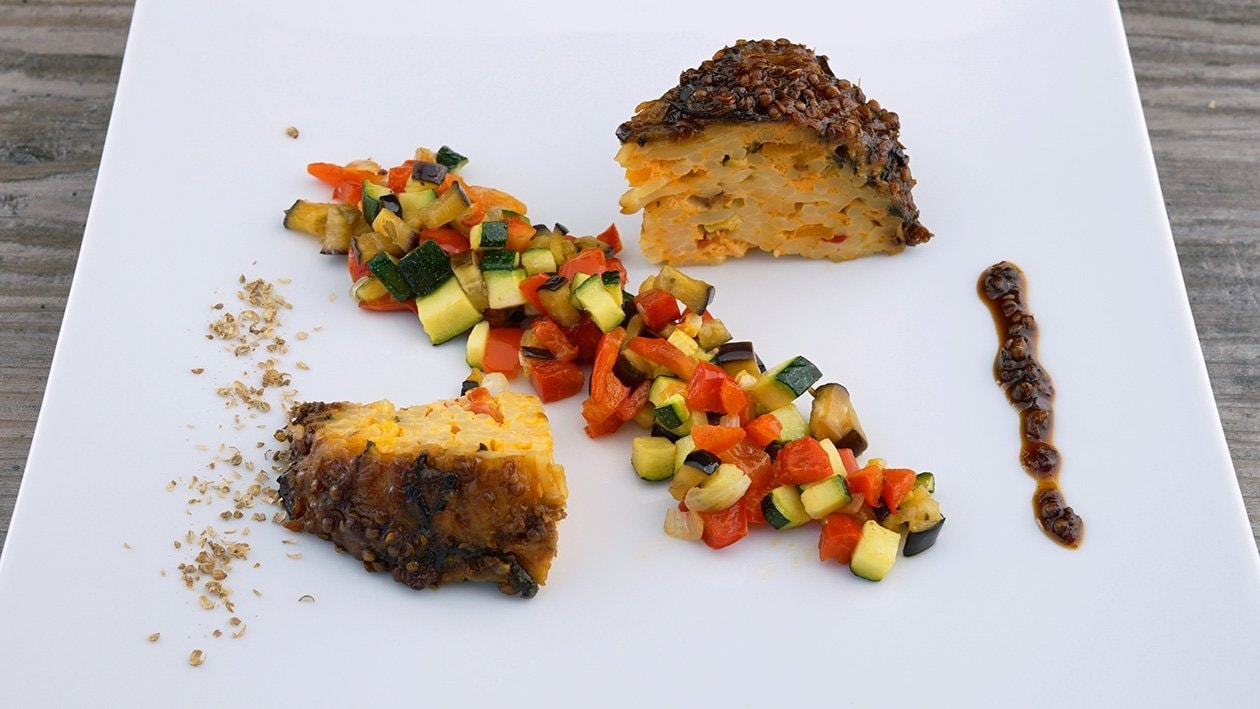 Auberginen-Charlotte im Korianderlack und mediterranes Gemüse – Auberginen-Charlotte im Korianderlack und mediterranes Gemüse –