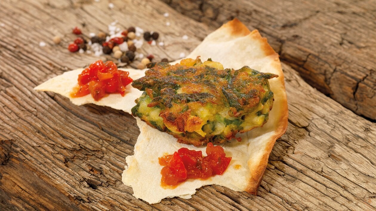 Pakora, gebackene Spinat-Gemüse-Taler mit Tomaten-Chutney – Pakora, gebackene Spinat-Gemüse-Taler mit Tomaten-Chutney –