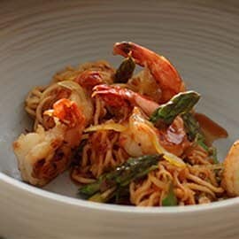 Garnelen - Spargelpfanne mit Noodles Garnelen - Spargelpfanne mit Noodles