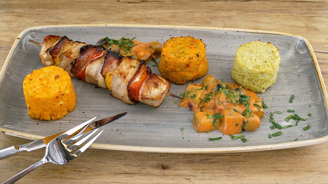 Hellmann´s Putenspieße mit Dreierlei Couscous und Senfketchupgemüse Hellmann´s Putenspieße mit Dreierlei Couscous und Senfketchupgemüse