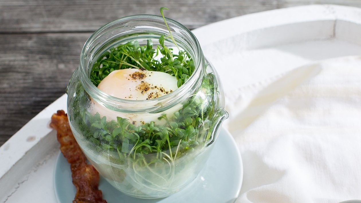 Pochiertes Ei mit Kresse und Speck – Pochiertes Ei mit Kresse und Speck –