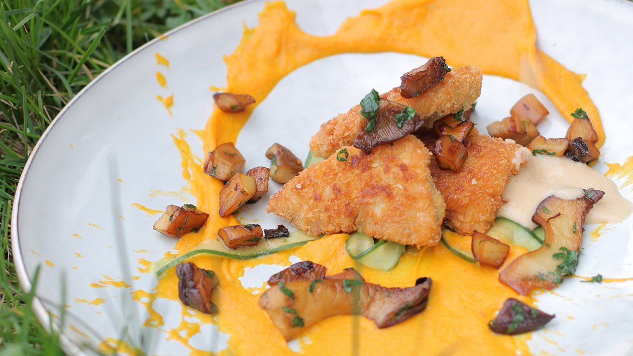 Jägerschnitzel mit Kräuterseitlingen und Süßkartoffelpüree – Jägerschnitzel mit Kräuterseitlingen und Süßkartoffelpüree –
