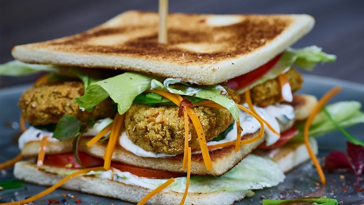 Falafel Sandwich – Falafel Sandwich –
