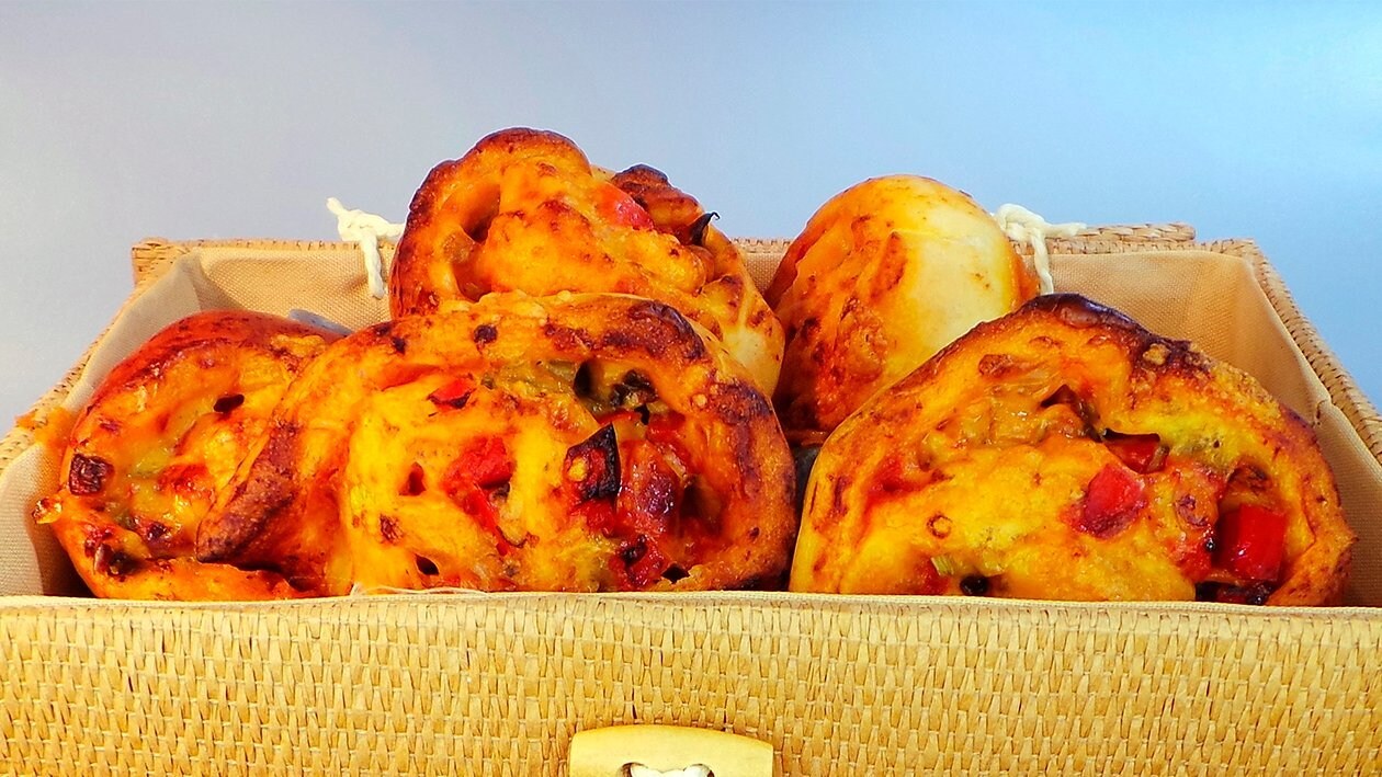 Paprika - Pizzabrötchen –  