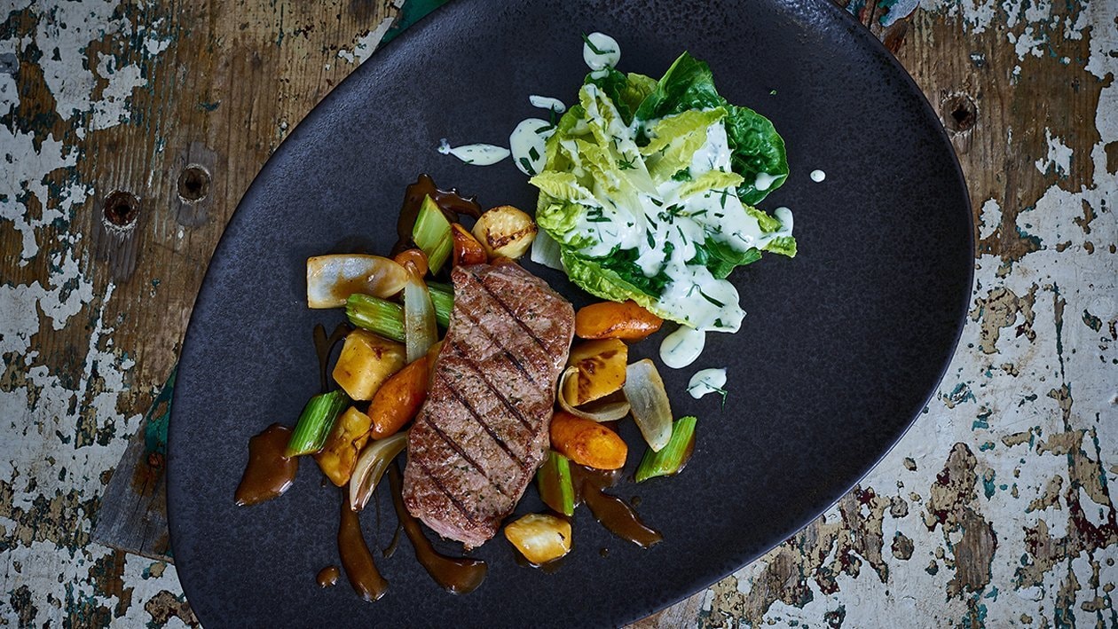 Asado vom Rind mit aromatisiertem Wurzelgemüse –  