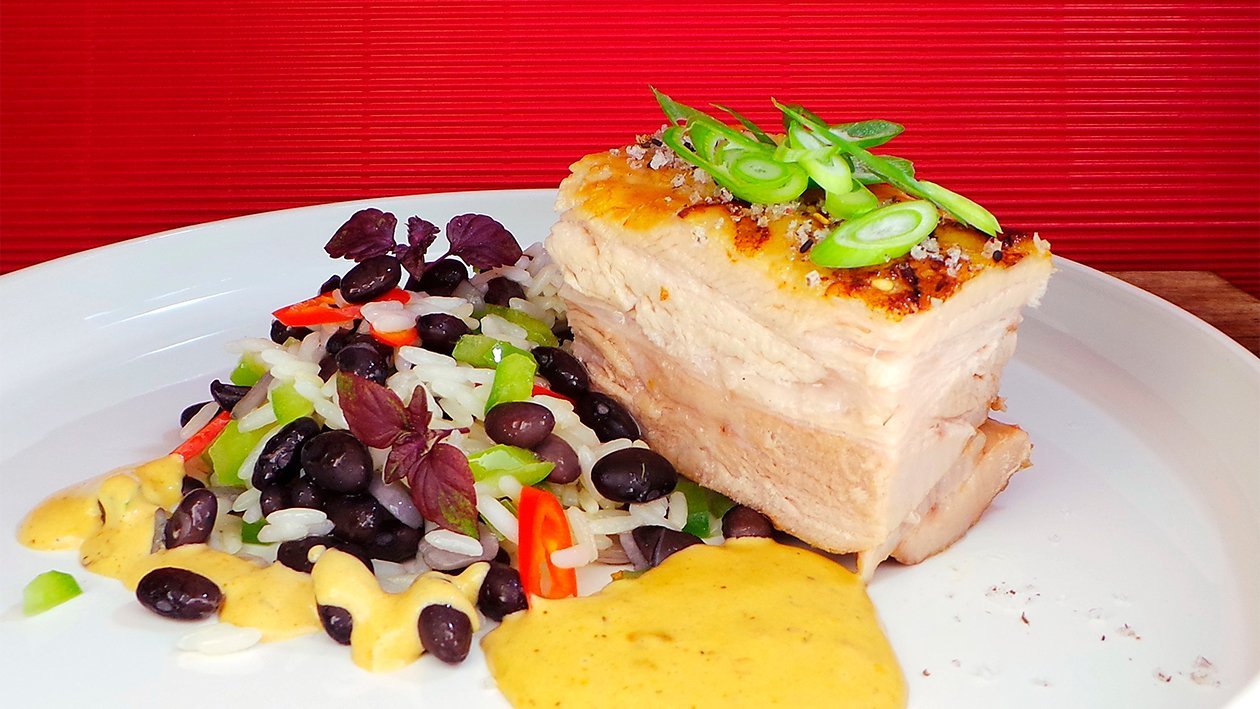 Schweinebauch mit schwarzem Bohnenreis – Schweinebauch mit schwarzem Bohnenreis –