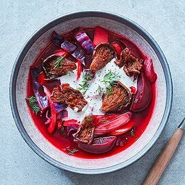 Farbenfroher Sommer-Borschtsch