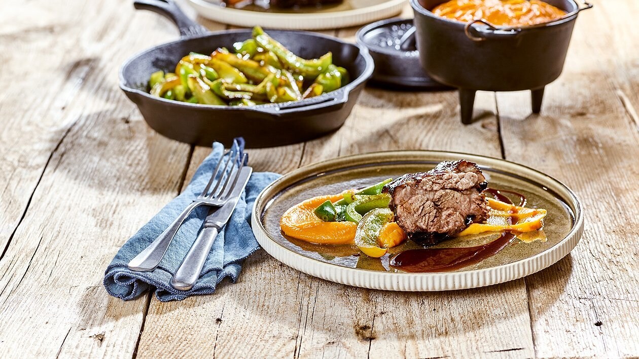Short Ribs with Grilled Green Pepper and Smoked Sweet Potato Mash – Short Ribs with Grilled Green Pepper and Smoked Sweet Potato Mash –