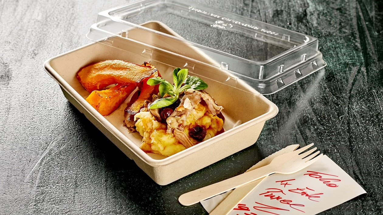 Gezupfte Entenkeule, Kartoffel-Kürbis-Püree und gebackener Kürbis