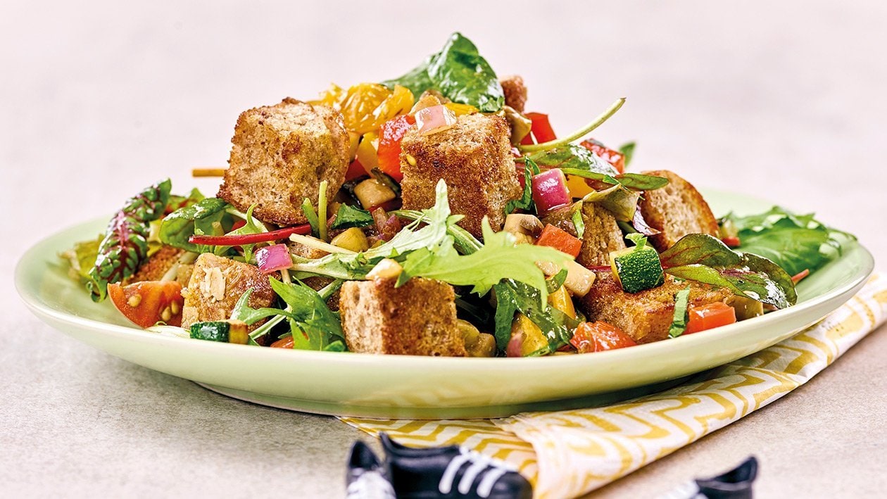 Spanischer Brotsalat mit gegrilltem Gemüse – Spanischer Brotsalat mit gegrilltem Gemüse –