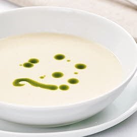 Champignoncremesuppe mit Malzbier in pürierter Form Champignoncremesuppe mit Malzbier in pürierter Form