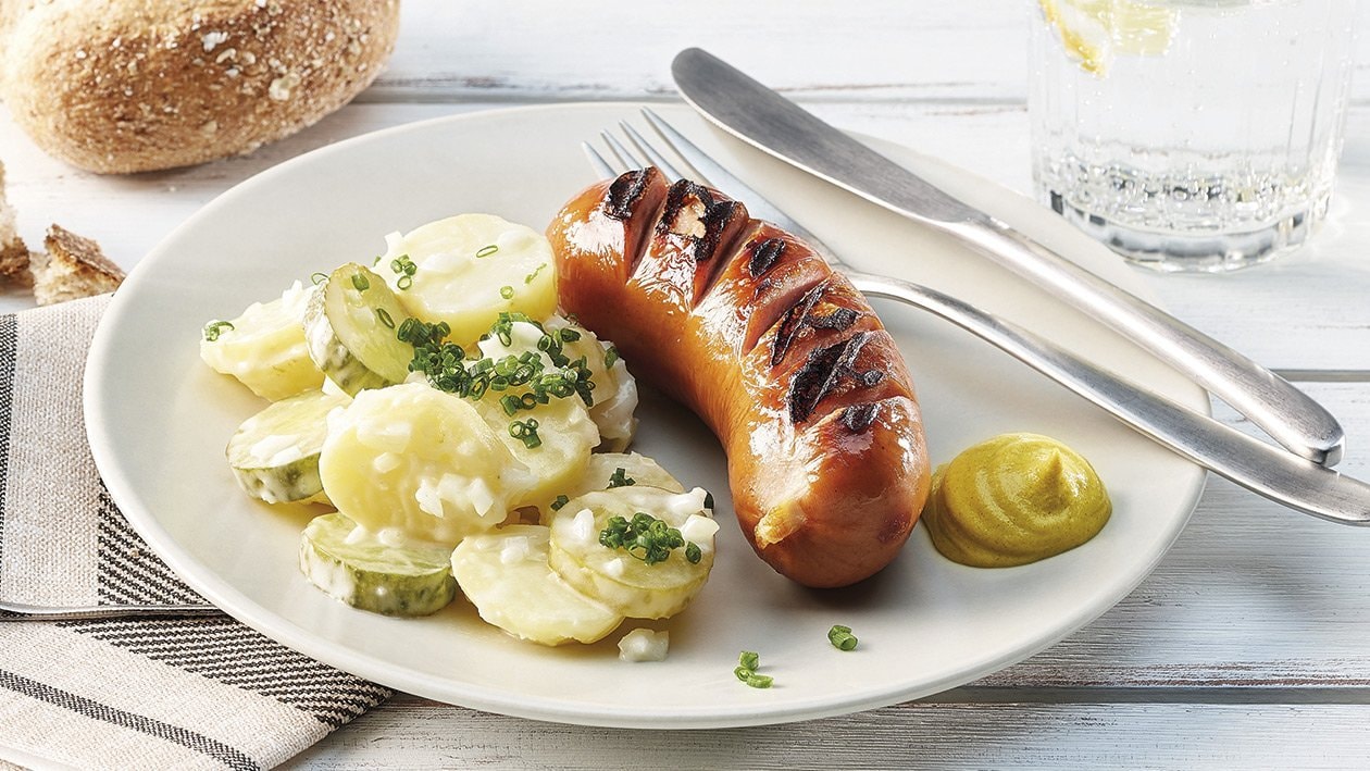 Grillierte Bockwurst mit Kartoffelsalat –  