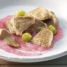 Tafelspitzsalat mit Radieschencreme in pürierter Form Tafelspitzsalat mit Radieschencreme in pürierter Form