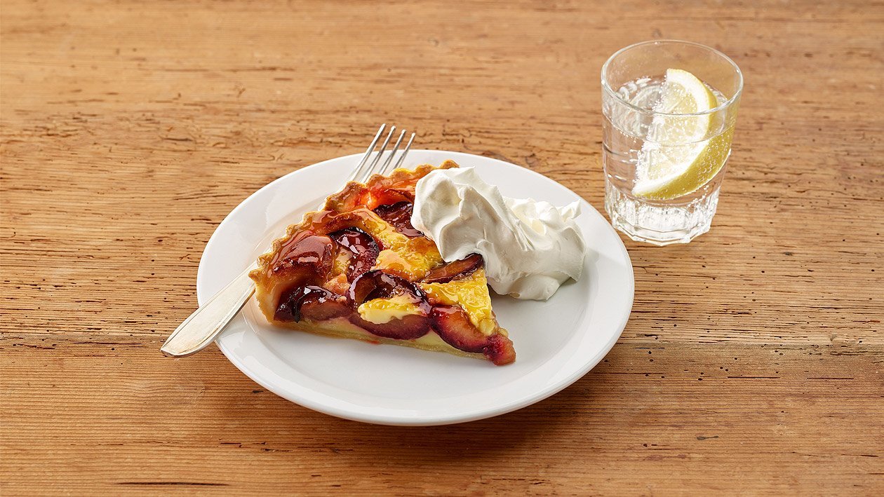 Pflaumenkuchen mit Schlagcreme