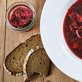 Kartoffel - Roggenbrot mit Rote Beete Aufstrich Kartoffel - Roggenbrot mit Rote Beete Aufstrich
