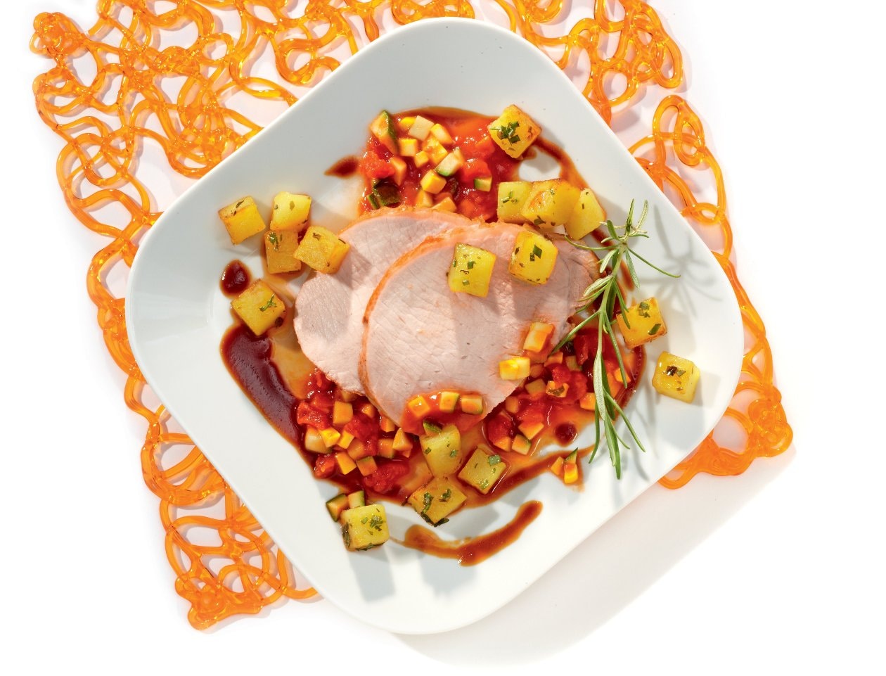 Schweinerückenbraten spanisch mit Kräuterkartoffelwürfeln