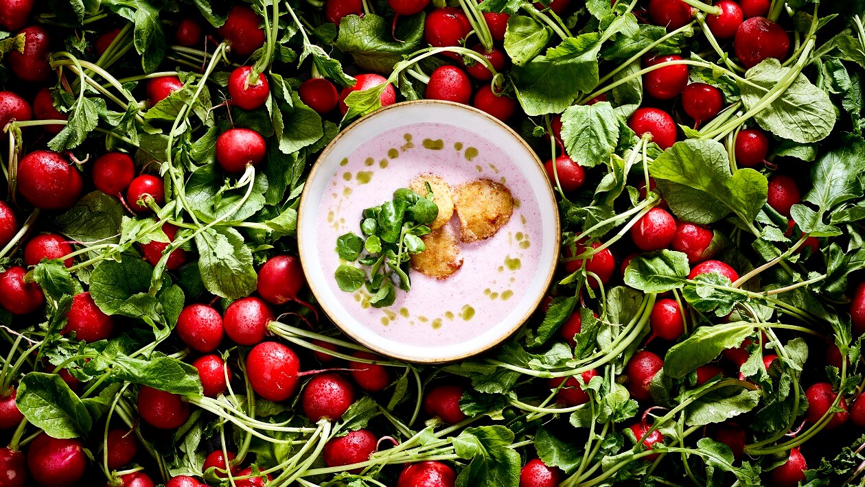 Radieschen Süppchen mit Quinoa-Krusteln – Radieschen Süppchen mit Quinoa-Krusteln –