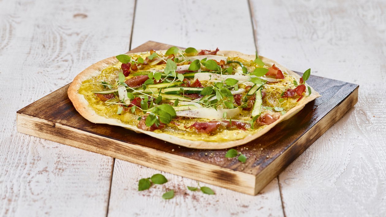 Spargel-Flammkuchen – Spargel-Flammkuchen –