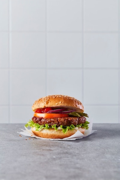 The Vegetarian Butcher - No Beef Burger - Vegetarischer Burgerpatty auf Soja-Basis 2,4 kg - The Vegetarian Butcher – die fleischlose Sensation für alle Lieblingsgerichte.