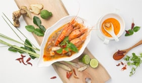 Home made Tom Yam Suppe im Glas ToGo / Roomservice –  
