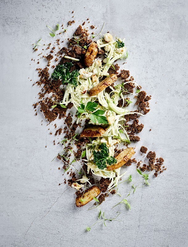 Petersilienwurzel / Joghurt / Pecannüsse / NoChicken Fillet Slices