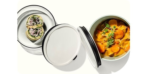 Asian Curry-Burrito mit Asia Gurkensalat und Sesam-Basmati